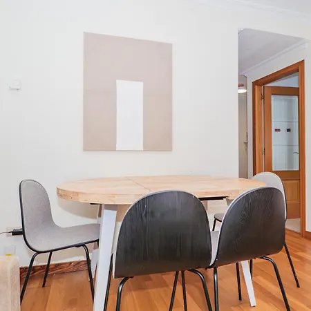 Ybh Lopez De Neira 42, 3 * Vigo