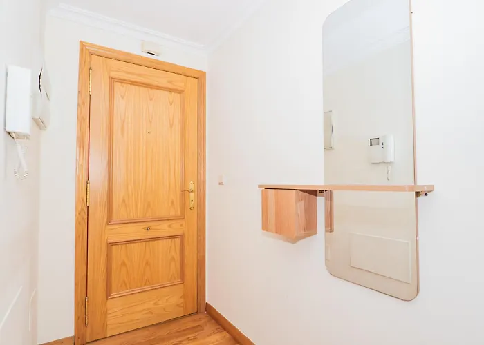 Ybh Lopez De Neira 42, 3 * Vigo