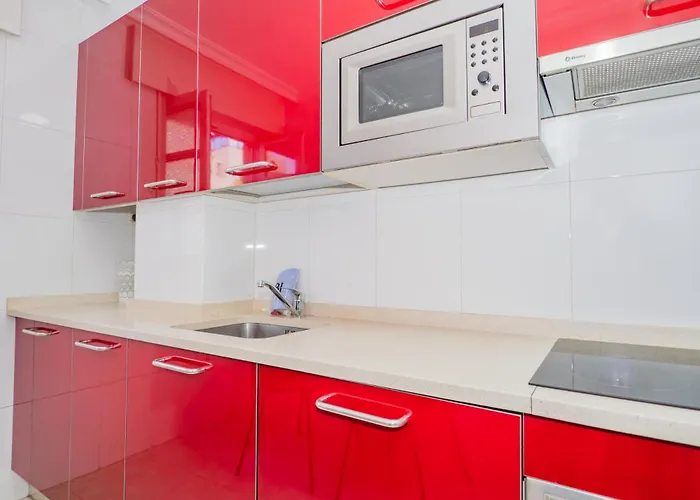 Ybh Lopez De Neira 42, 3 * Vigo