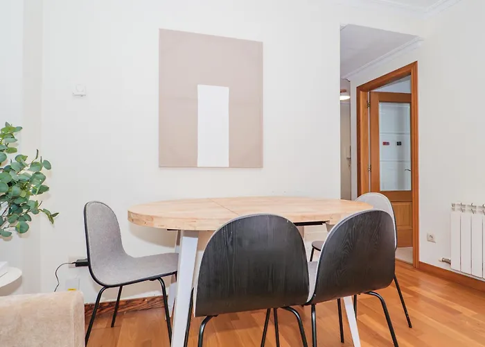 Ybh Lopez De Neira 42, 3 * Vigo